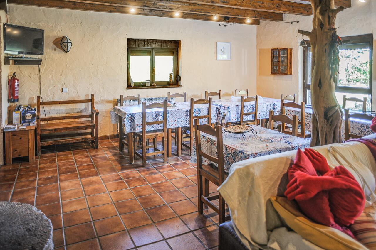 Albergue A'Noguera Кастиейо де Хака Екстериор снимка