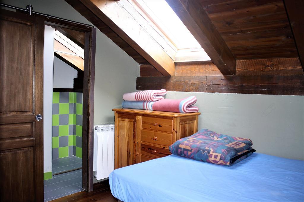 Albergue A'Noguera Кастиейо де Хака Екстериор снимка