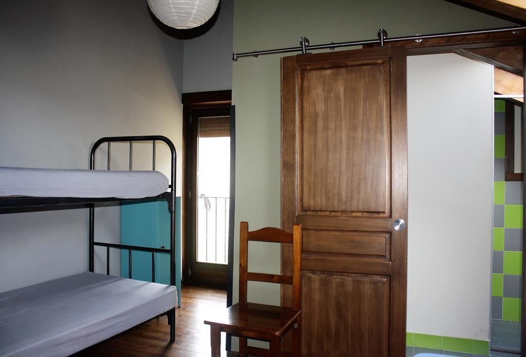 Albergue A'Noguera Кастиейо де Хака Екстериор снимка